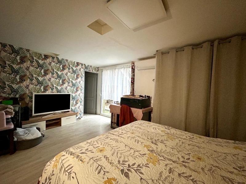 Maison - 200 m² - 6 pièces