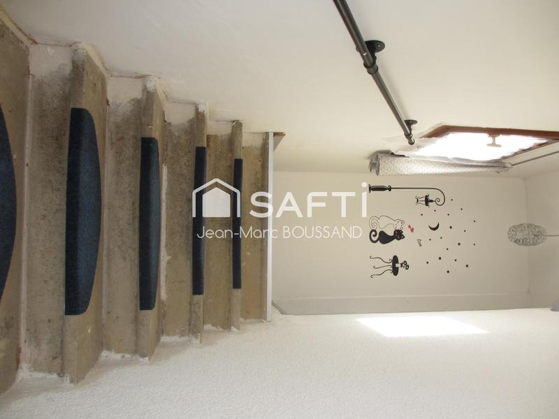 Maison - 143 m² - 8 pièces