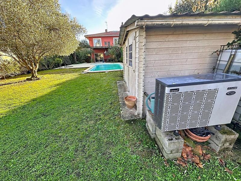 Maison - 140 m² - 6 pièces