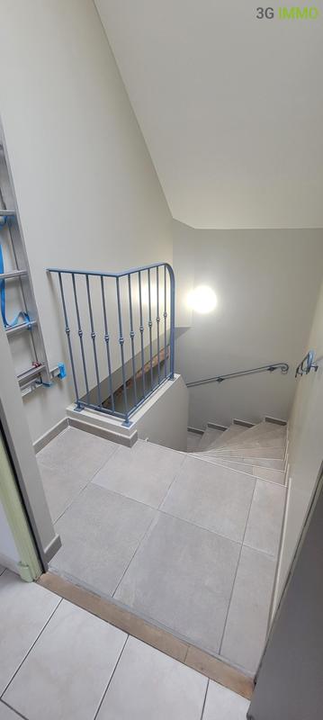 Immeuble - 180 m² - 10 pièces