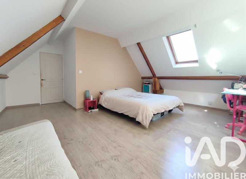 Maison - 230 m² - 7 pièces