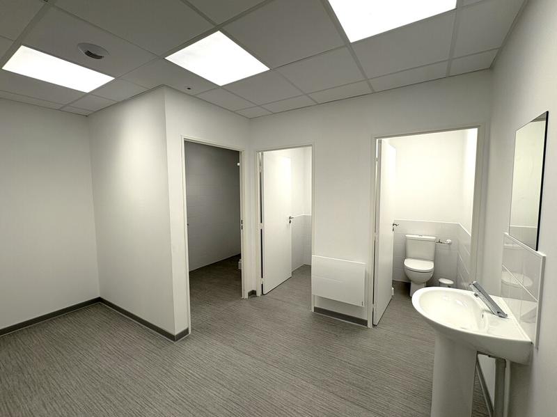 Local d'activité / Entrepôt - 700 m²