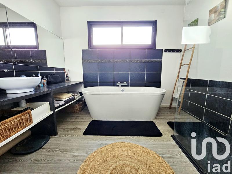 Maison - 152 m² - 6 pièces