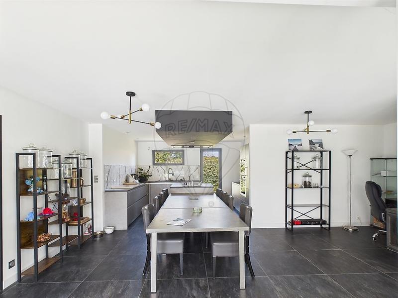 Maison - 172 m² - 5 pièces