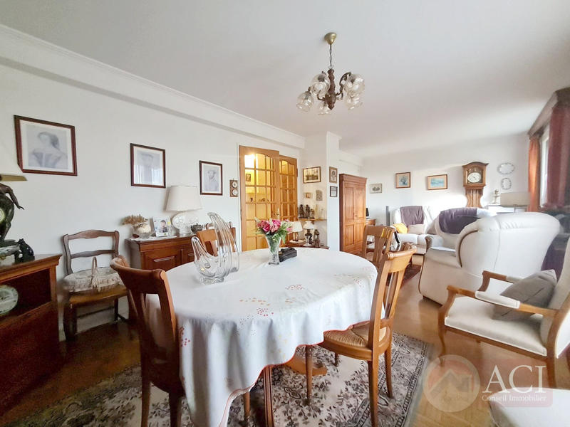 Appartement - 70 m² - 4 pièces