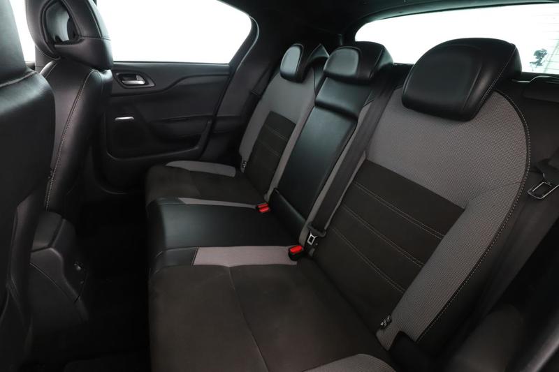 Ds Ds 4 Crossback 1.6 Thp Sport Chic Eat6 165 ch