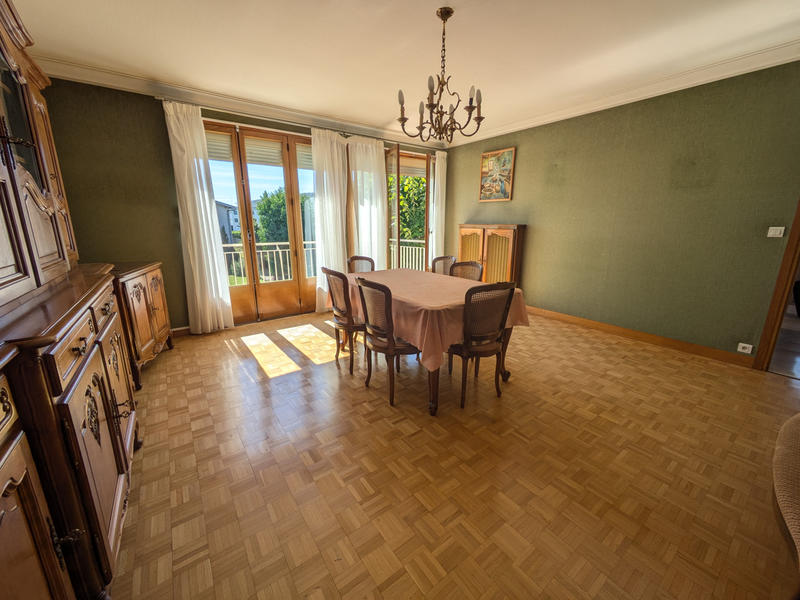 Maison - 125 m² - 8 pièces