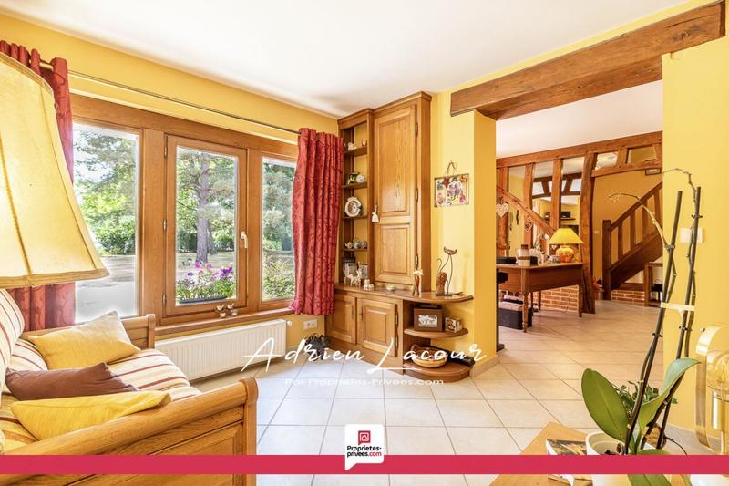 Maison - 242 m² - 10 pièces