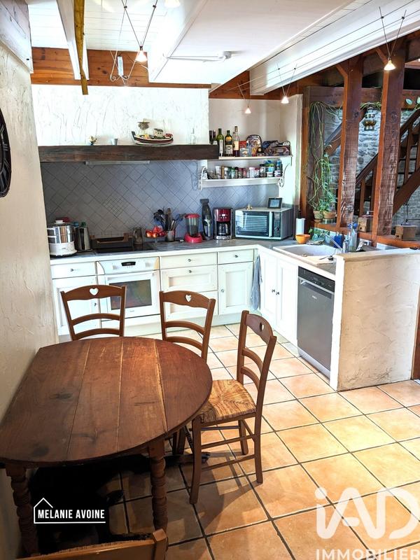 Maison - 255 m² - 7 pièces