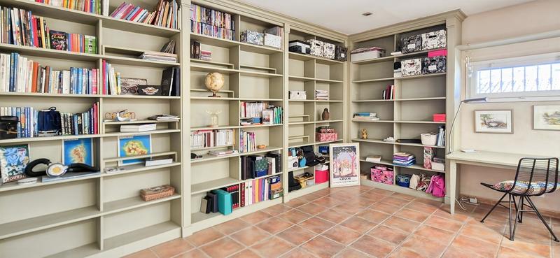 Maison - 221 m² - 8 pièces