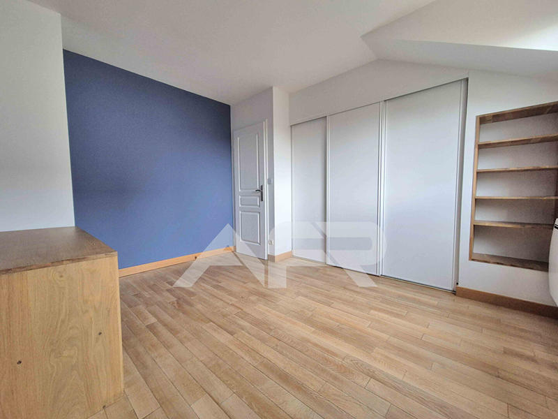 Maison - 164 m² - 7 pièces