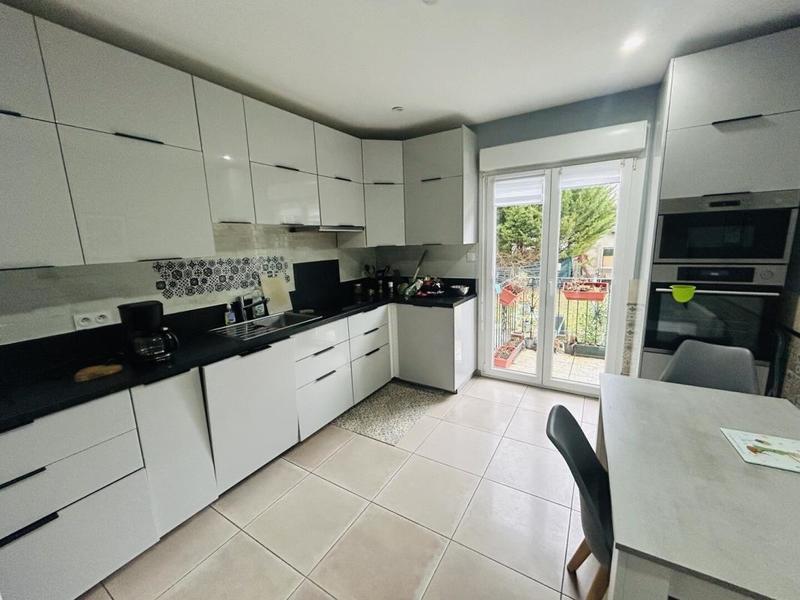 Maison - 104 m² - 6 pièces