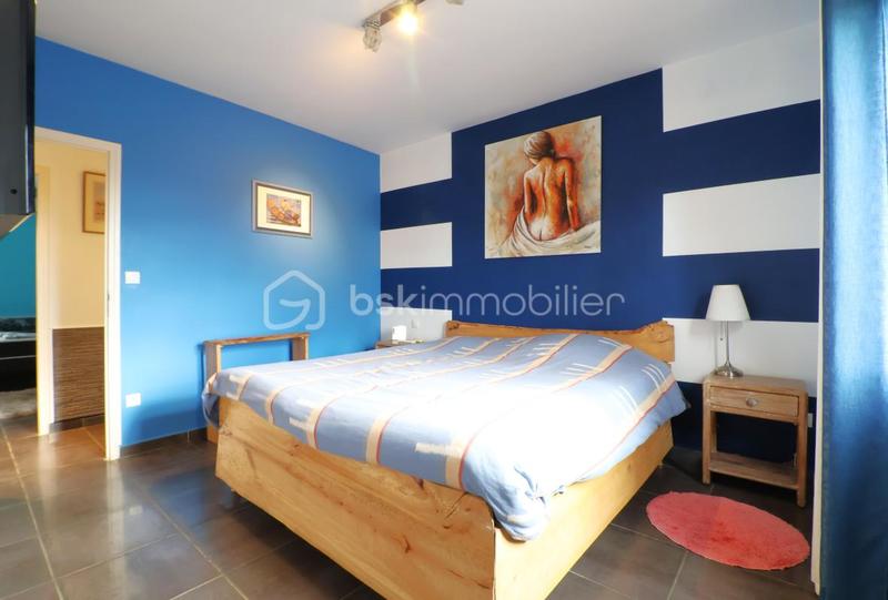 Villa - 225 m² - 10 pièces