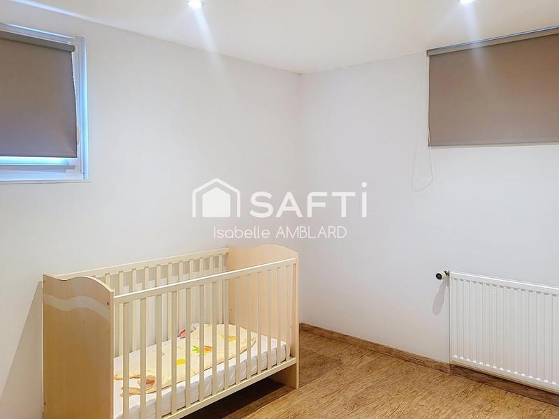 Maison - 180 m² - 8 pièces