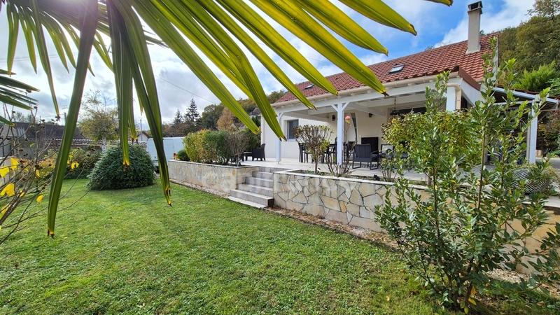 Maison - 185 m² - 6 pièces