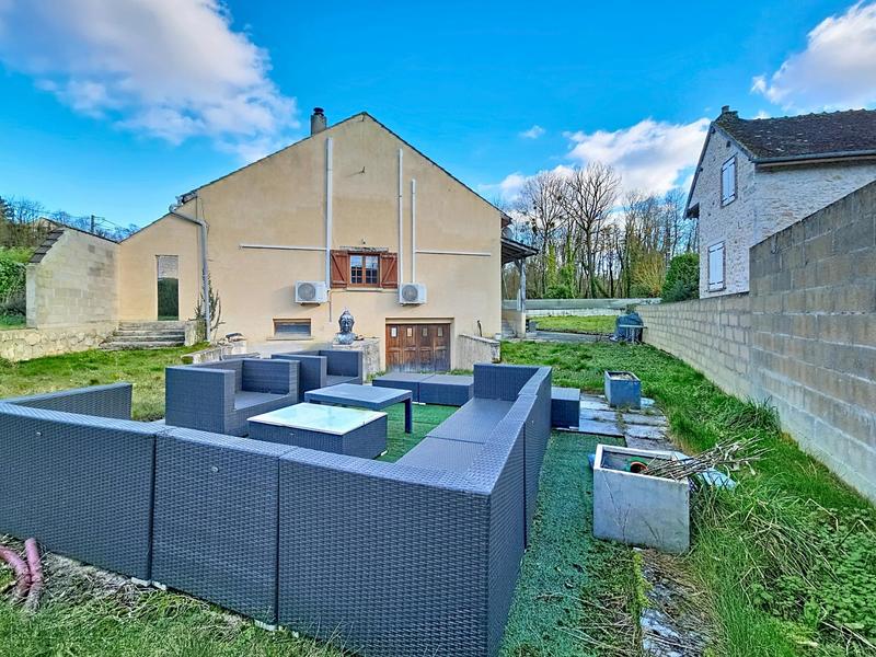 Maison - 165 m² - 6 pièces