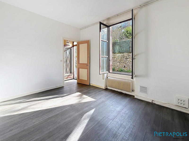 Maison - 85 m² - 5 pièces