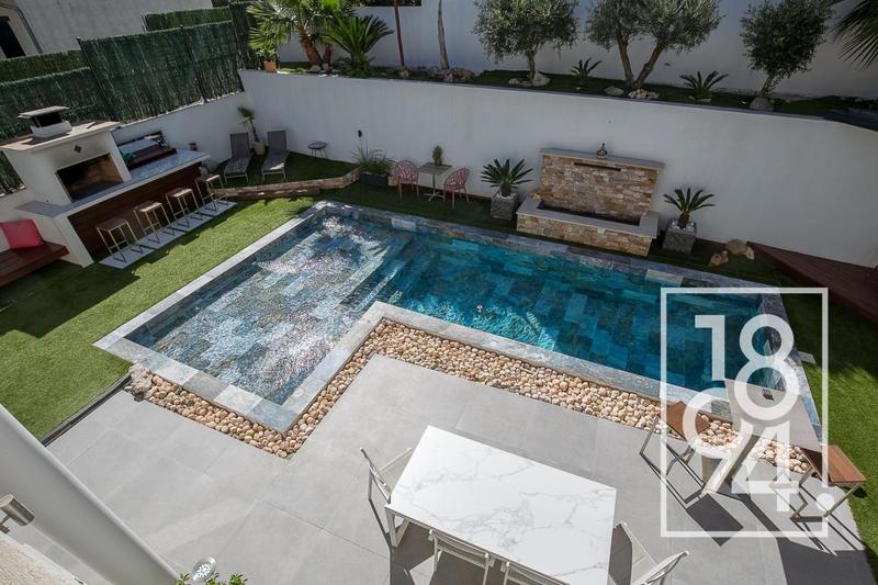 Maison - 140 m² - 6 pièces