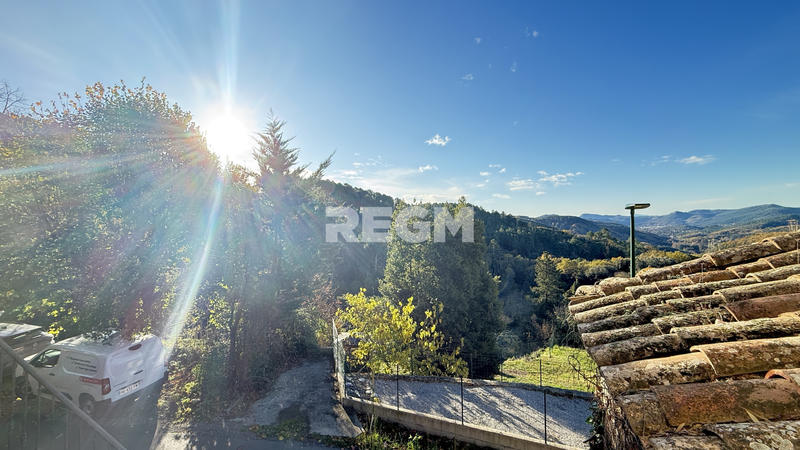 Maison de village - 110 m² - 5 pièces