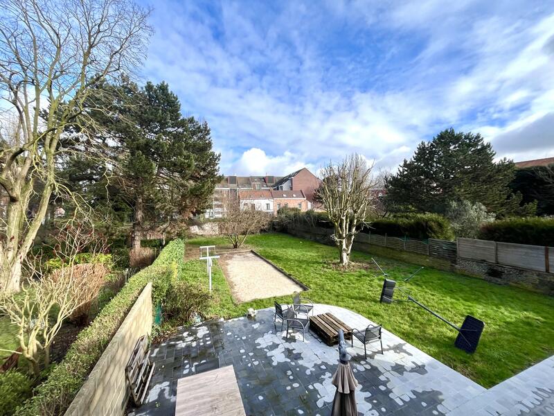 Appartement - 14 m² - 10 pièces