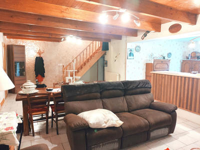 Maison - 205 m² - 6 pièces