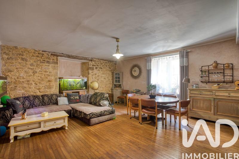 Maison - 230 m² - 7 pièces