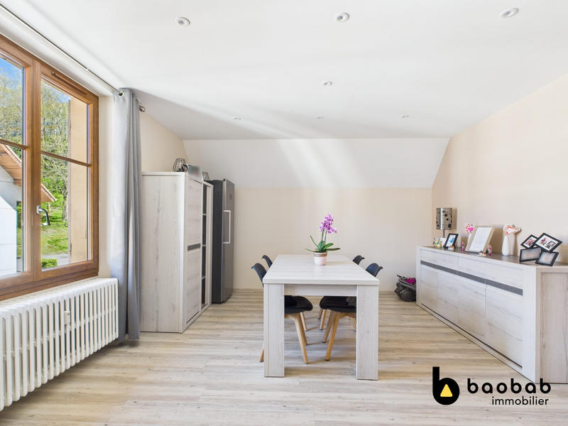 Appartement - 90 m² - 4 pièces