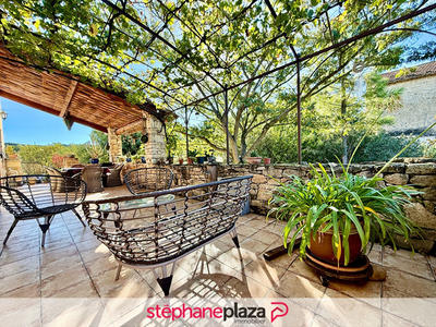 Maison - 156 m² - 5 pièces