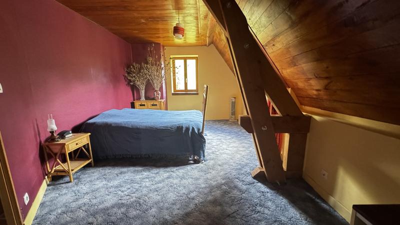 Maison - 228 m² - 7 pièces