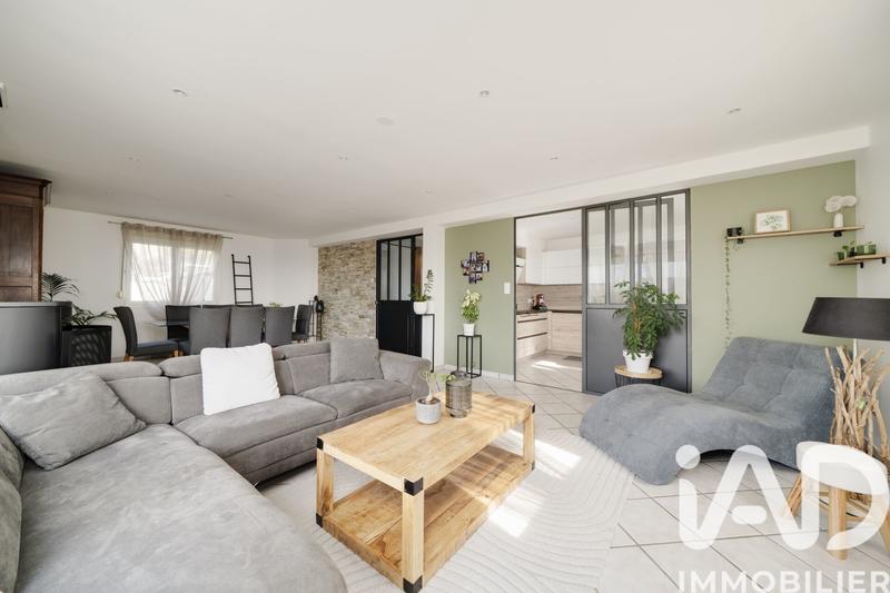 Maison - 140 m² - 5 pièces