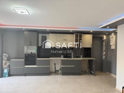 Appartement - 100 m² - 5 pièces