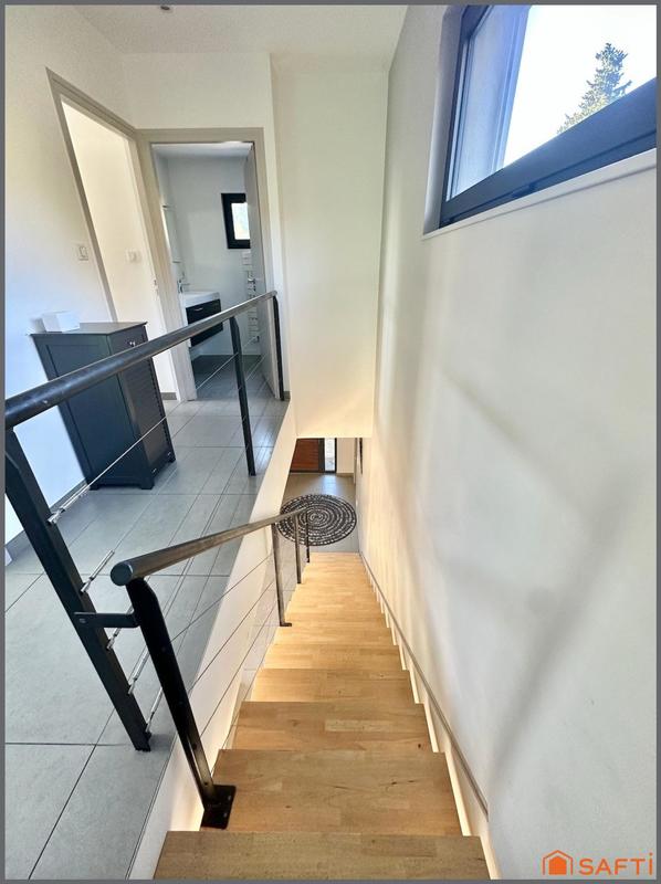 Maison - 151 m² - 6 pièces