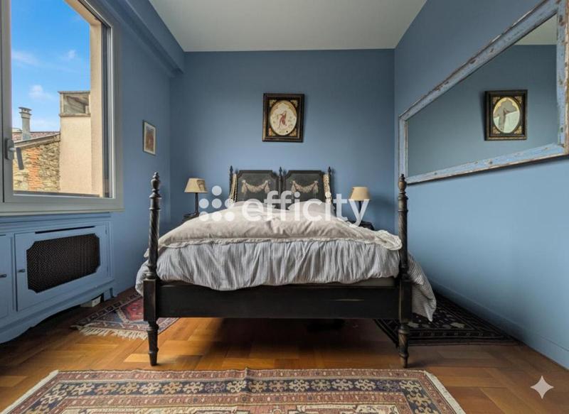 Appartement - 310 m² - 8 pièces