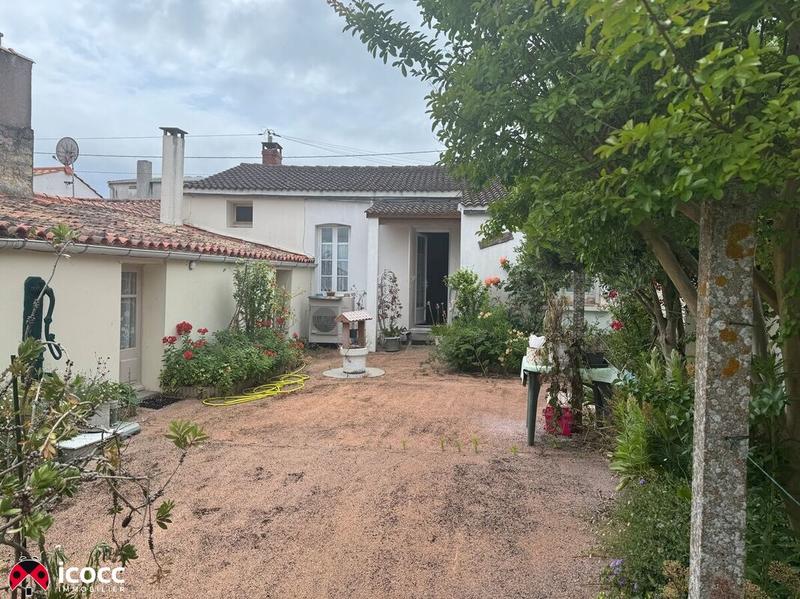 Maison - 110 m² - 6 pièces