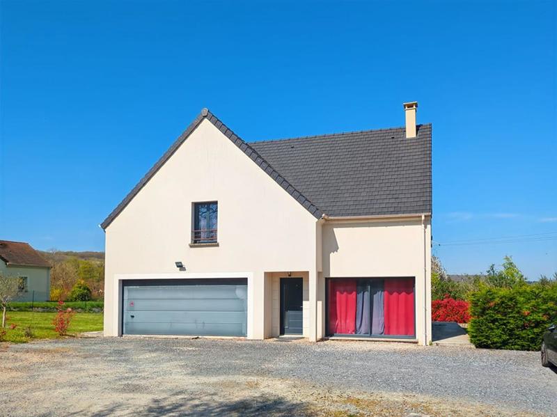 Maison - 143 m² - 6 pièces