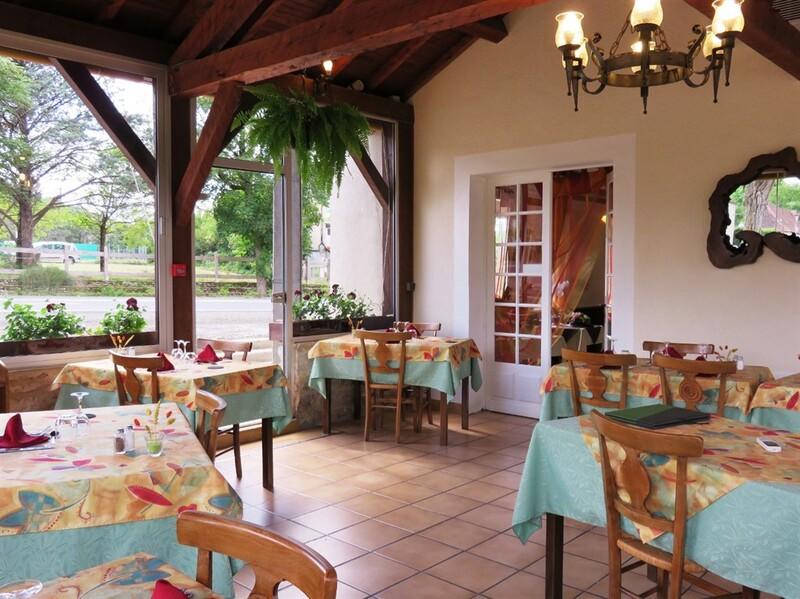 Maison - 420 m² - 18 pièces