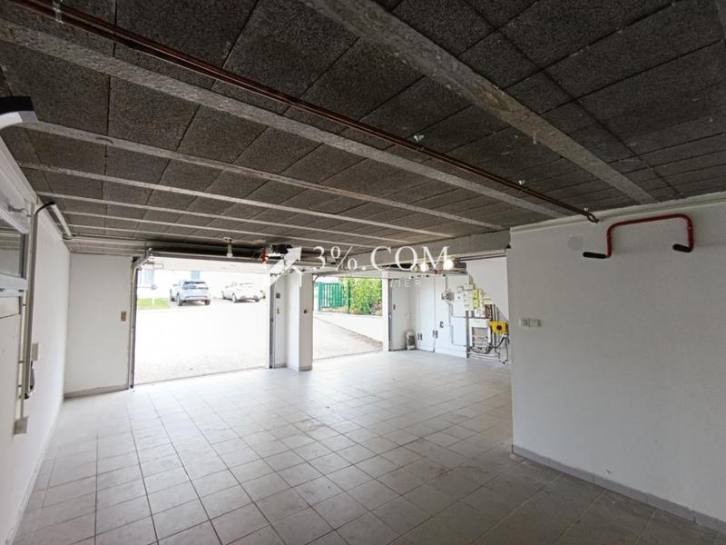 Maison - 220 m² - 9 pièces