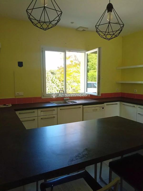 Maison - 137 m² - 5 pièces