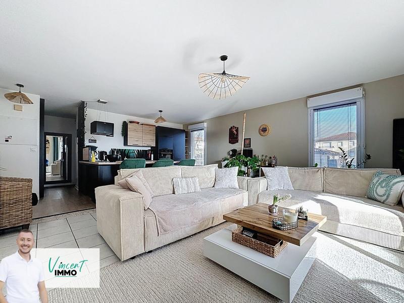 Appartement - 80 m² - 4 pièces