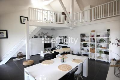 Maison - 142 m² - 6 pièces