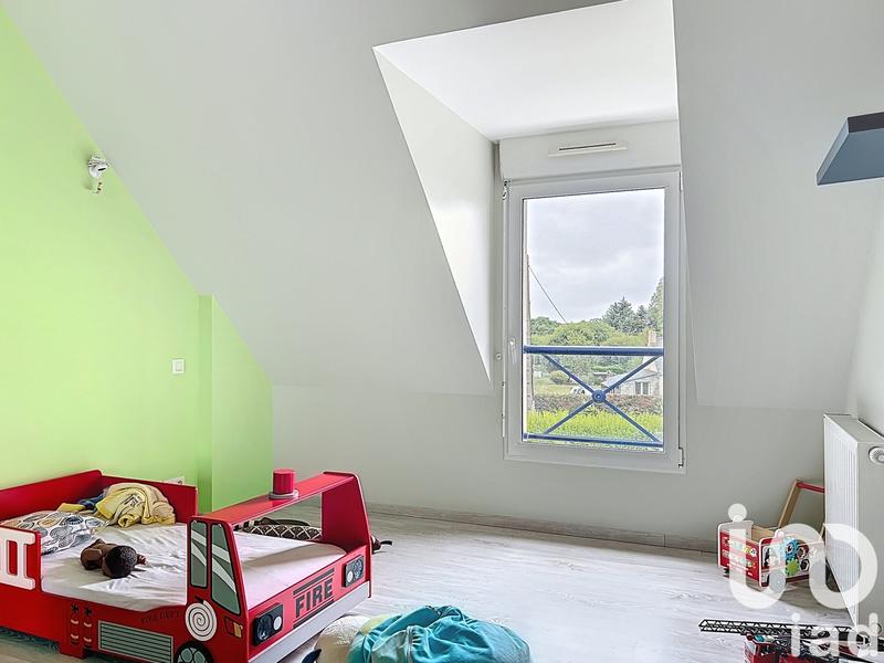 Maison - 210 m² - 10 pièces