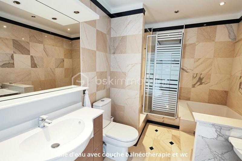 Appartement - 88 m² - 4 pièces