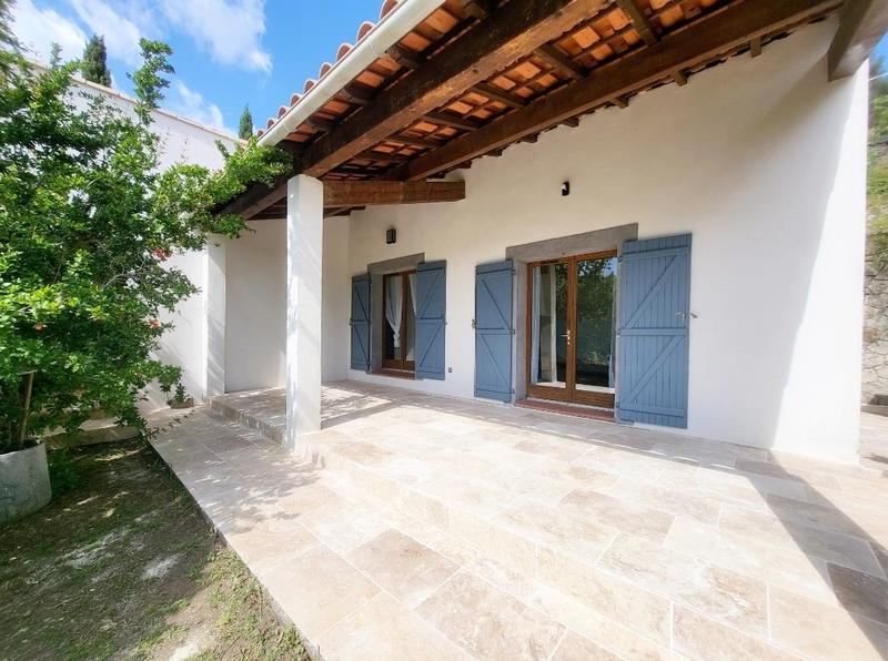 Maison traditionnelle - 172 m² - 6 pièces