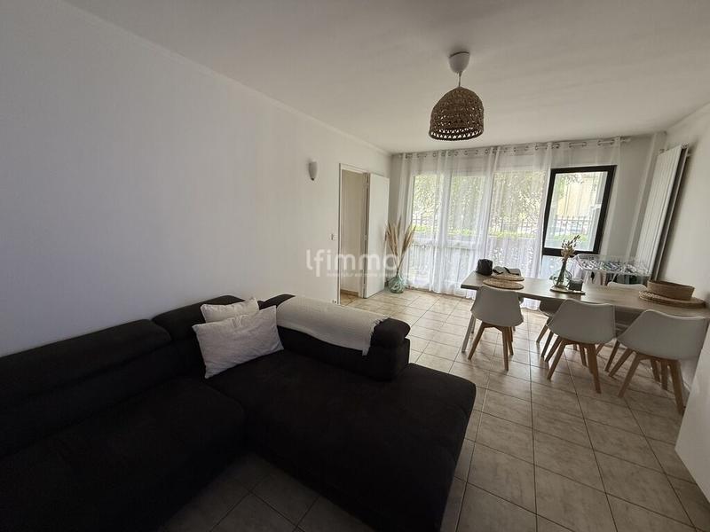 Appartement - 96 m² - 5 pièces