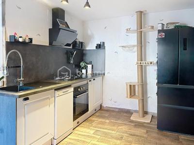 Maison de ville - 82 m² - 4 pièces