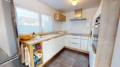 Maison - 88 m² - 4 pièces