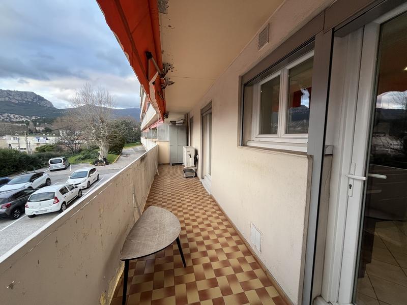 Appartement - 81 m² - 4 pièces