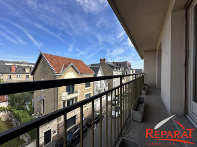 Appartement - 102 m² - 5 pièces
