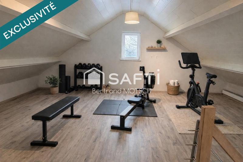 Maison - 168 m² - 8 pièces