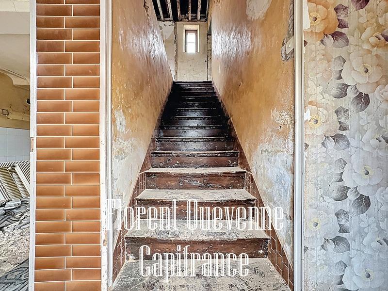 Maison - 181 m² - 5 pièces